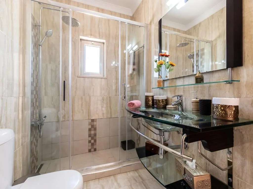New! Villa Balaia K-11 Branqueira